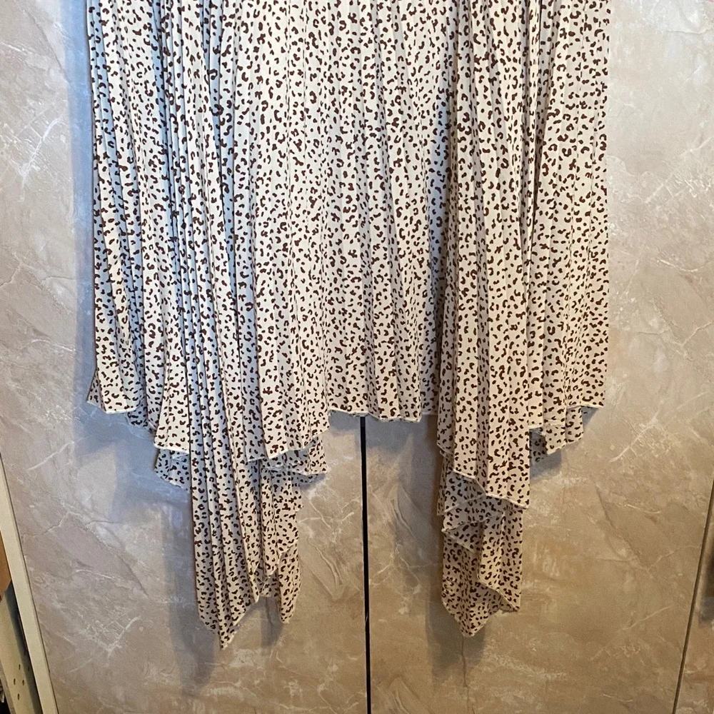 Leopard Print Asymmetrical Women's Skirt - Picture 5 of 7